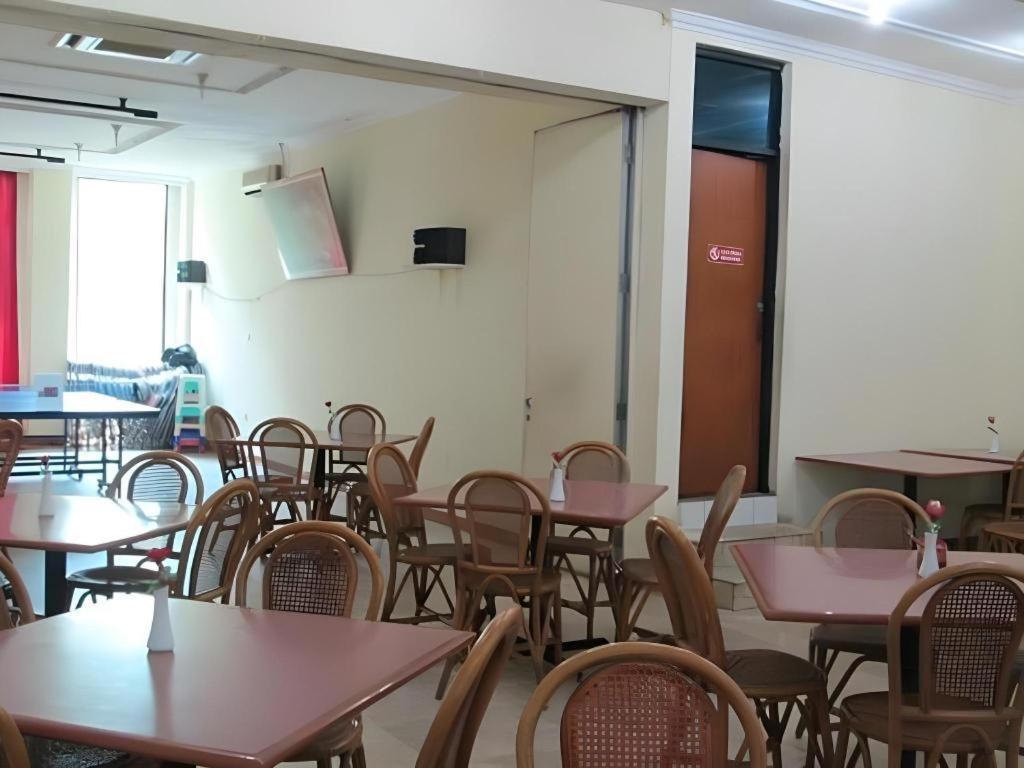Hotel Lautze Indah Джакарта Екстер'єр фото